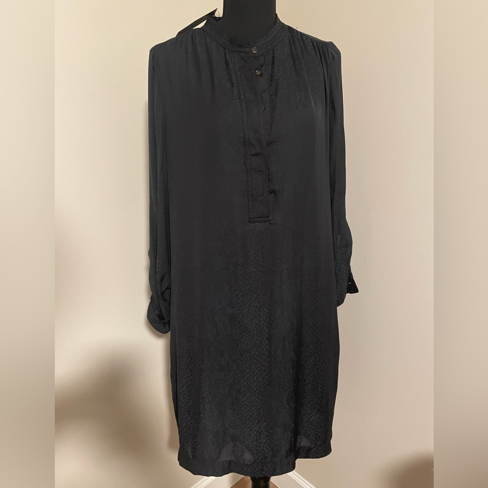 Banana Republic black and slight patterned shift dress NWT 12